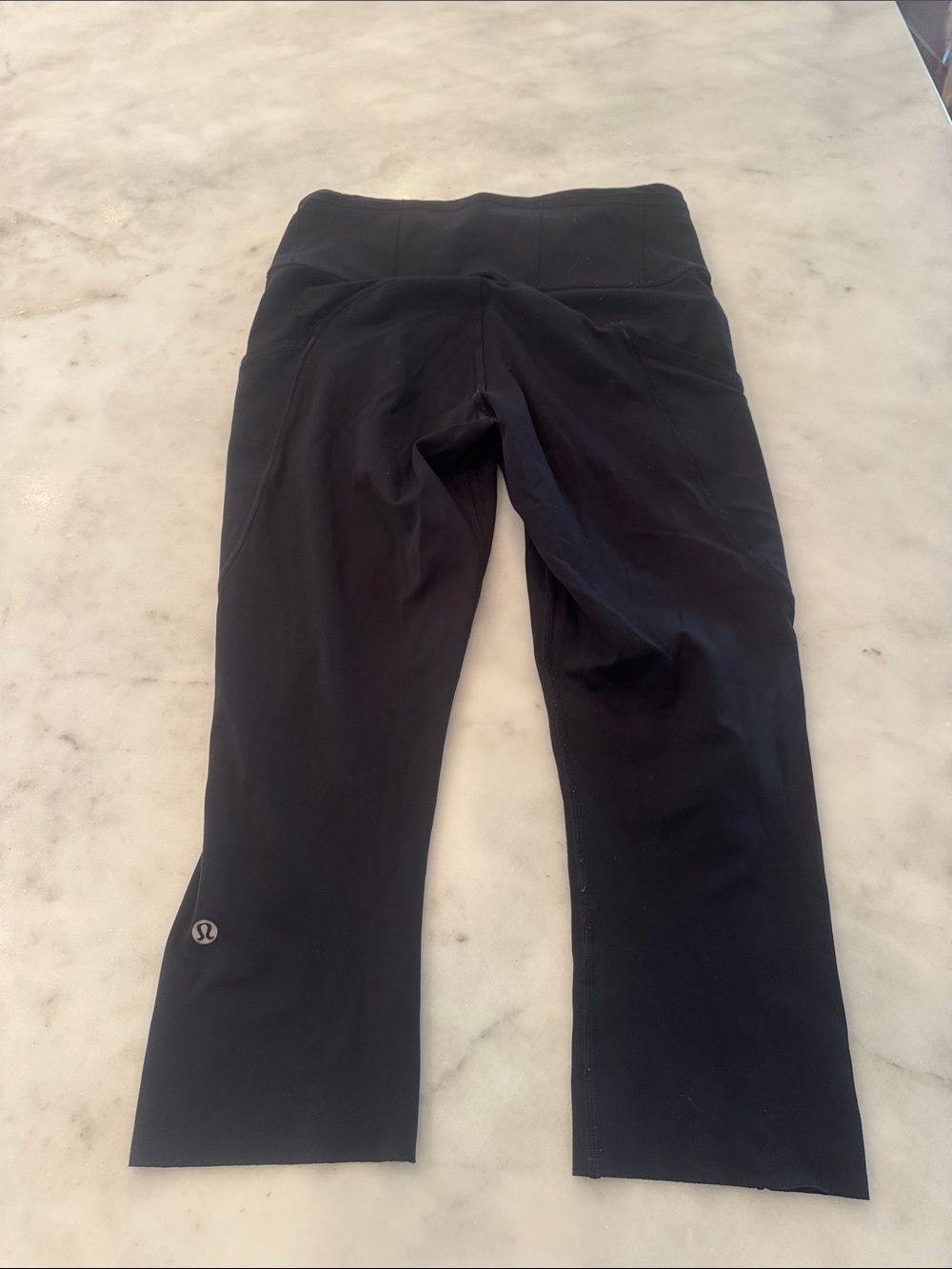 Lululemon Black Cropped Leggings